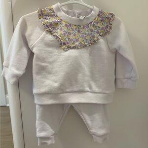 Janie and Jack White Two-Piece Sweatshirt and Pants Set with Floral Bib